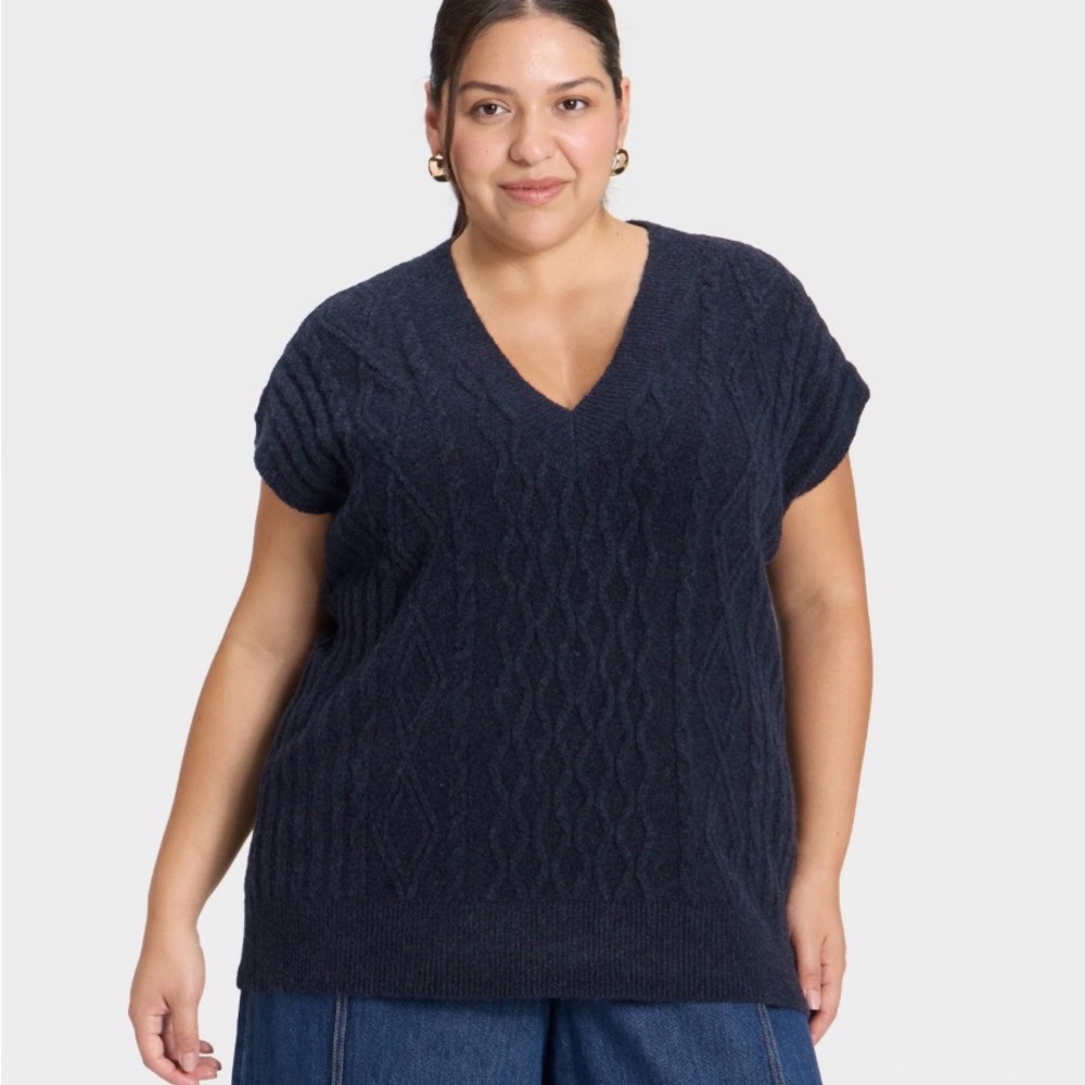 Universal Thread Navy V-Neck Sweater